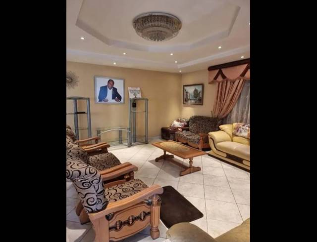 4 BEDROOM HOUSE FOR SALE IN MOORTON